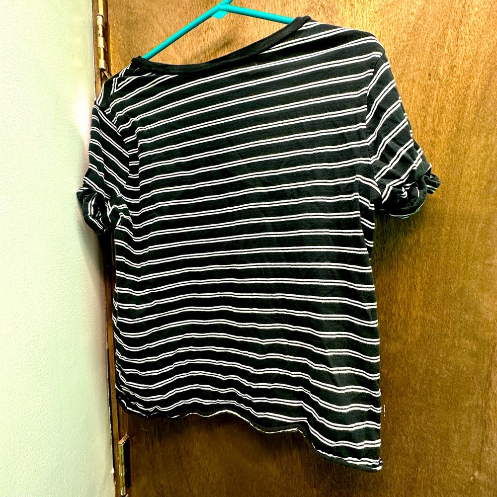 Cute Black&White Striped Shirt